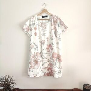 MINKPINK White Floral Mini T Shirt Dress